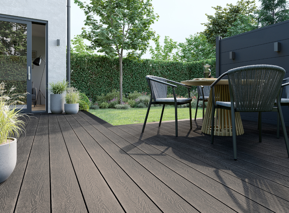 Key Advantages of Using Decking in Your Garden